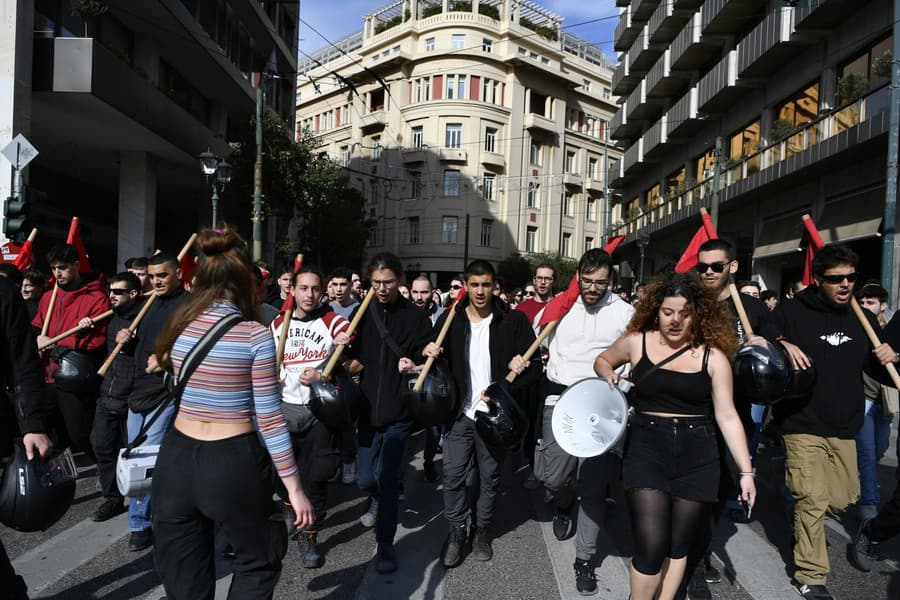 V Aténach protestovalo 