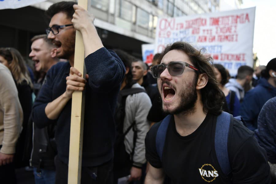 V Aténach protestovalo 