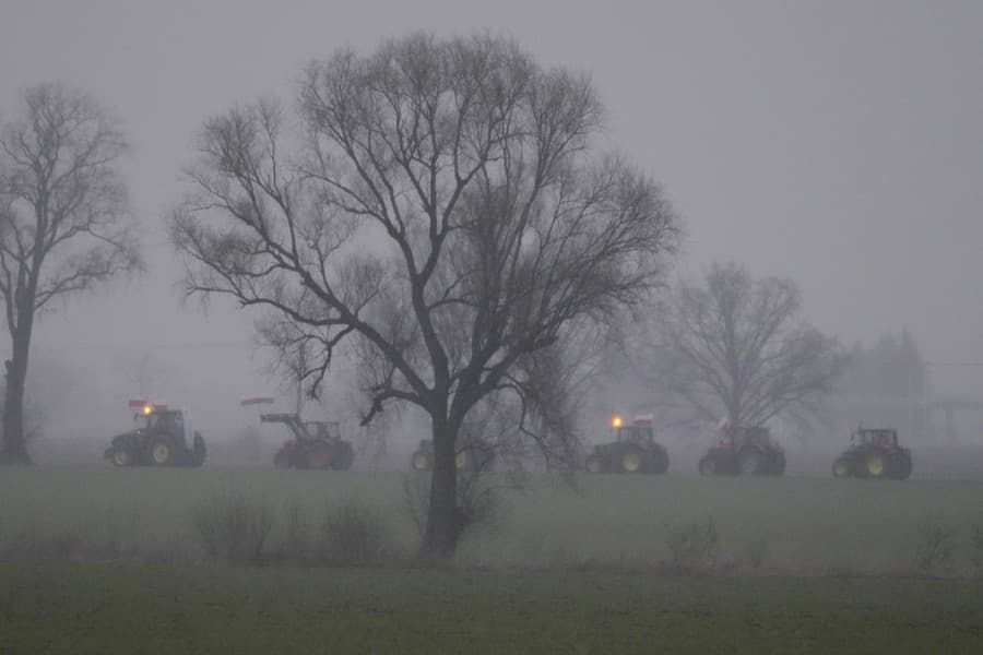 Poľskí farmári protestujú v