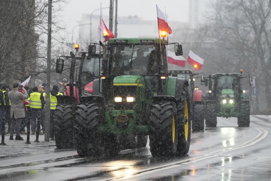 Poľskí farmári protestujú v