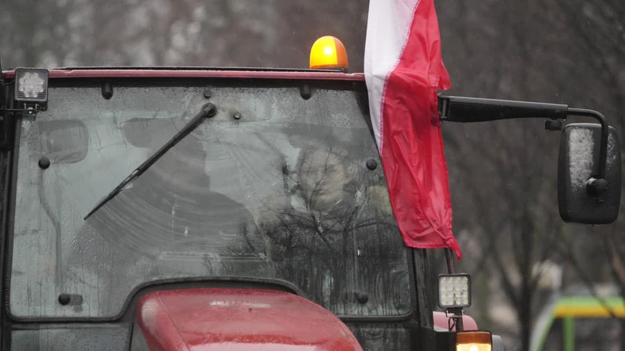 Poľskí farmári protestujú v