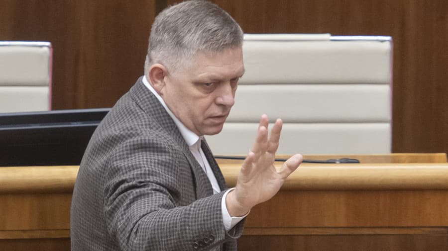 Premiér Robert Fico. 