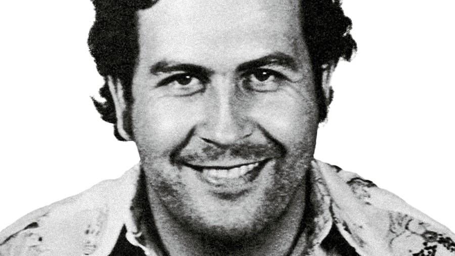 Pablo Escobar († 44)