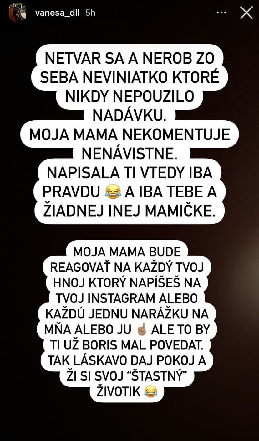 Kollárove mamičky Laura a Vanessa si cez sociálnu sieť Instagram posielali drsné odkazy.