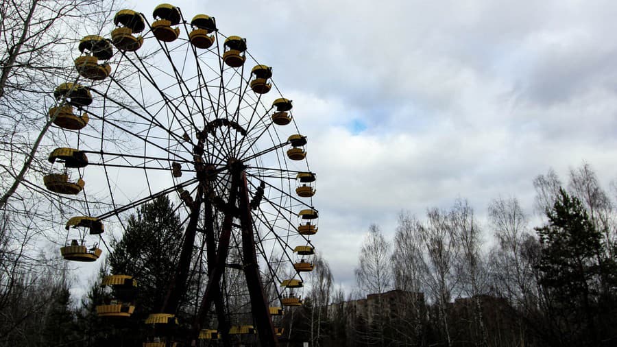 Opustený zábavný park v