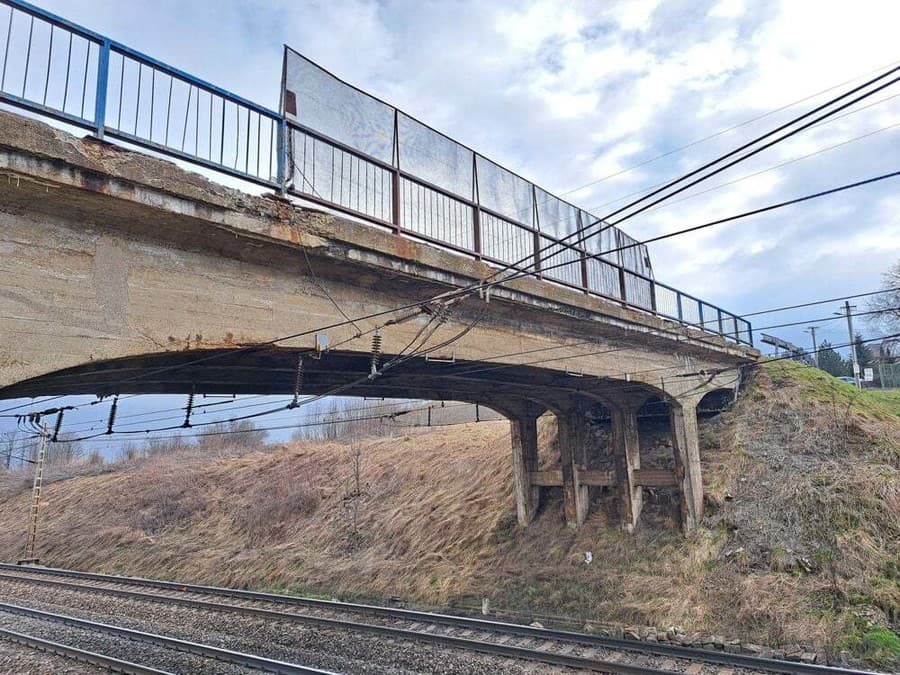 Vyše 90-ročný most ponad