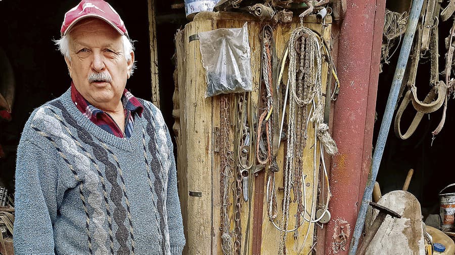 Gazda sa pri unikátnych briketách inšpiroval dokumentom o živote Afričanov