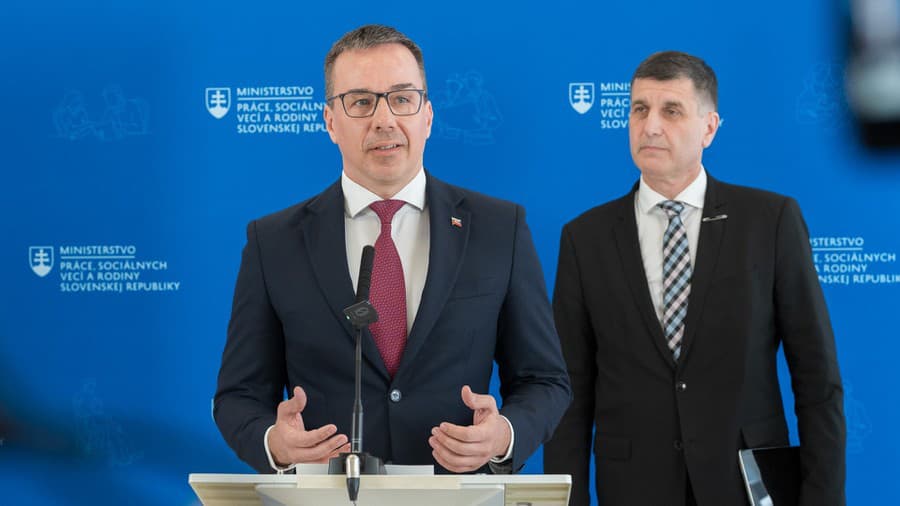 Minister Tomáš a štátny