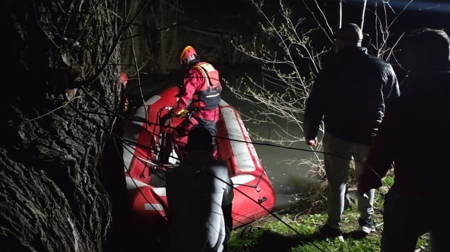 Po chlapcovi pátralo 40 záchranárov, až ho napokon bezvládneho našli v rieke.