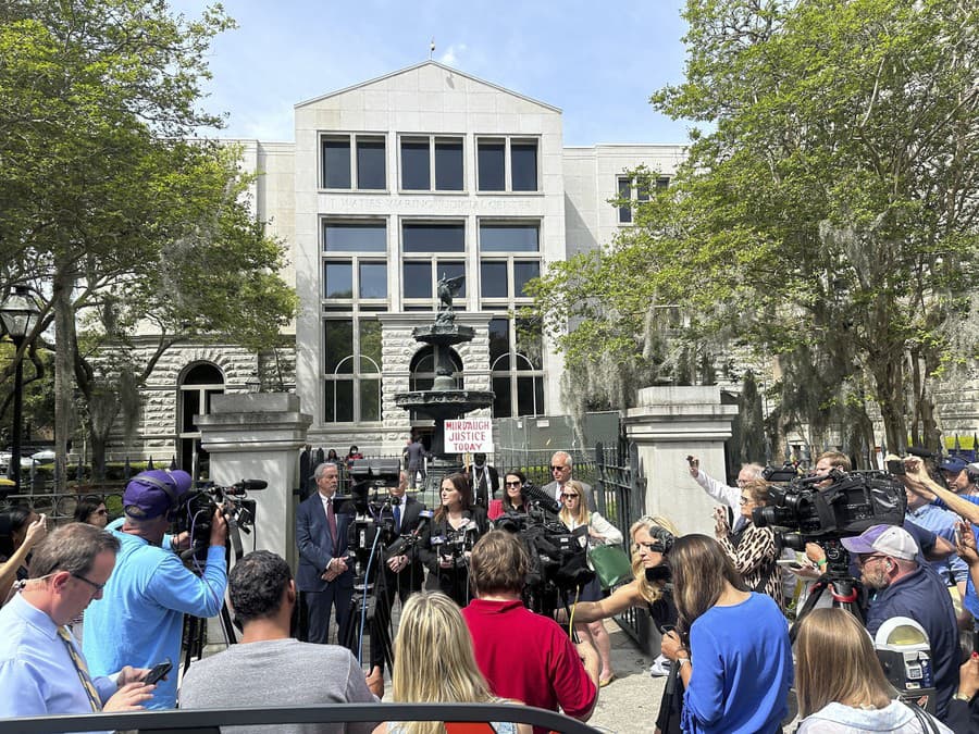 Americká prokurátorka pre Južnú Karolínu Adair Ford Boroughs hovorí po tom, čo bol Alex Murdaugh odsúdený na 40 rokov federálneho väzenia za finančné zločiny.