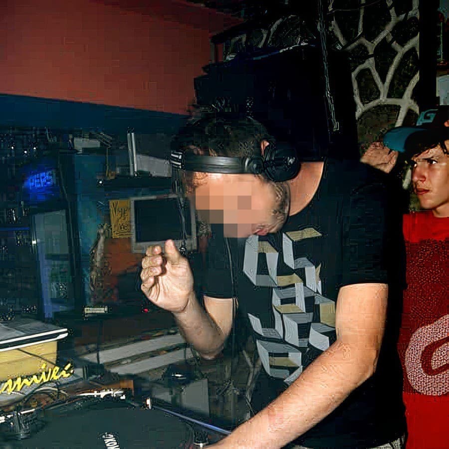 DJ z Popradu sa v rámci klubovej scény venoval viacerým žánrom.
