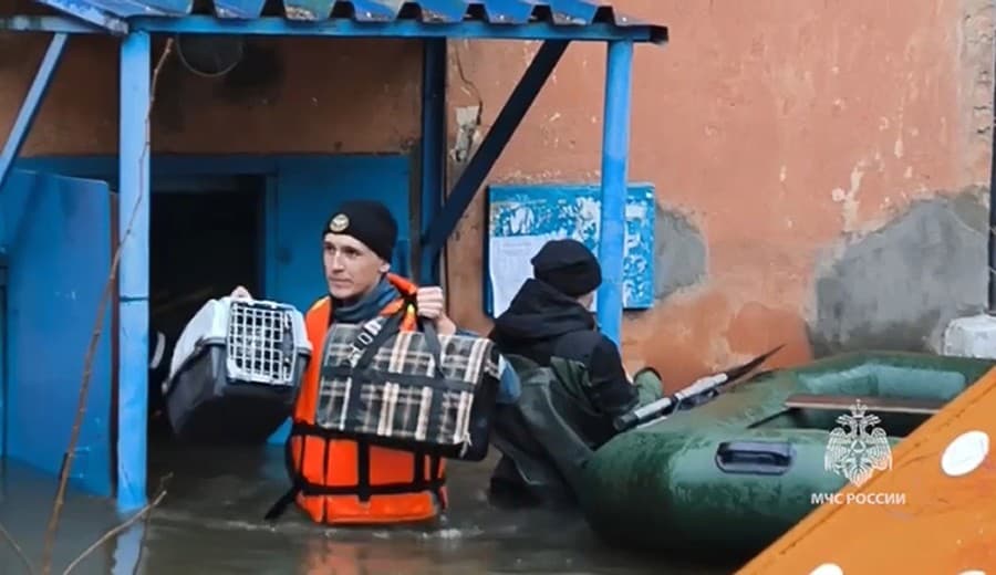Rusko trápia obrovské záplavy.