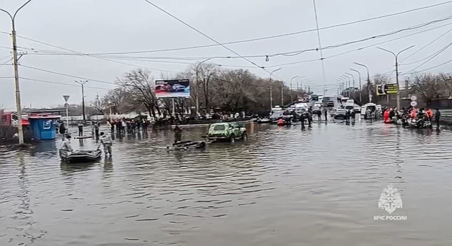 Rusko trápia obrovské záplavy.