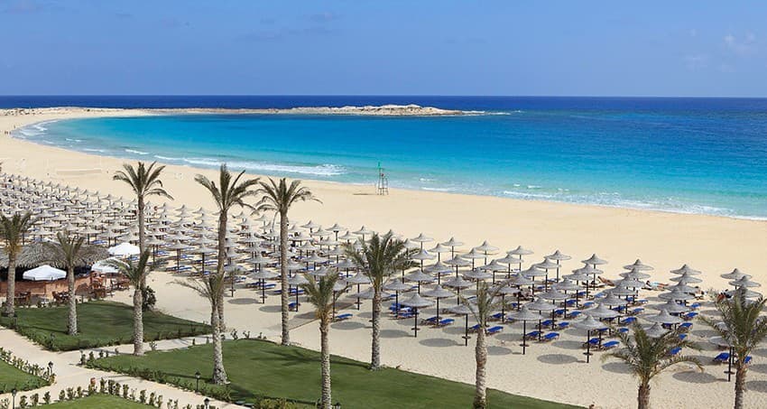 Marsa Matrouh s plážami pripomínajúcimi Karibik je najnovším dovolenkovým hitom Egypta.
