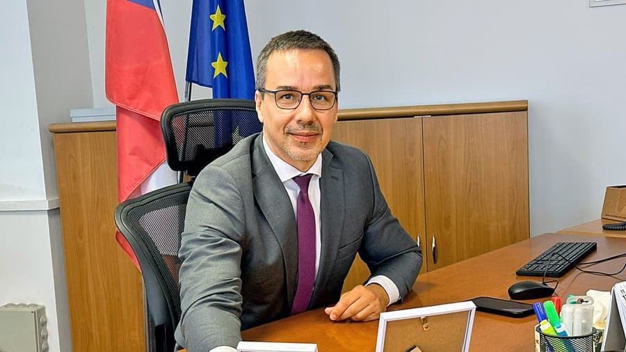 Minister práce Erik Tomáš.