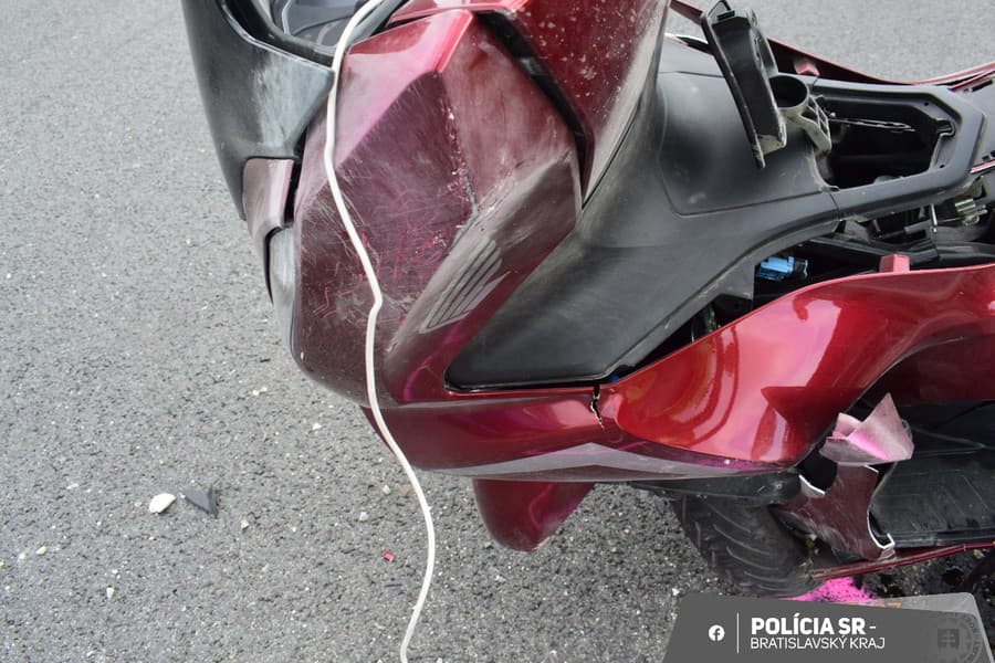 Nehoda motorkára v Bratislave