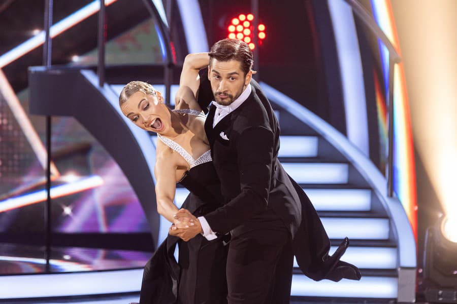 Finále šou Let's Dance. Na fotke Jakub Jablonský a Eliška Lenčešová.