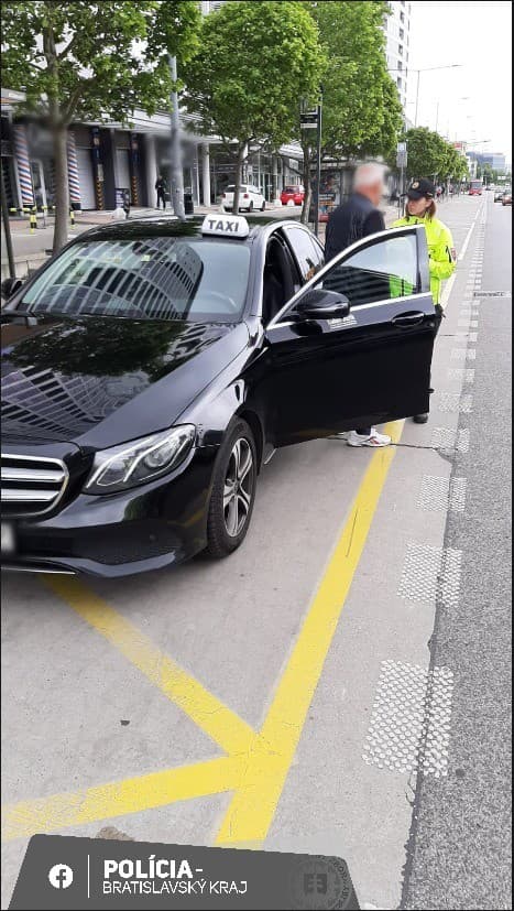 Polícia kontrolovala taxislužby v