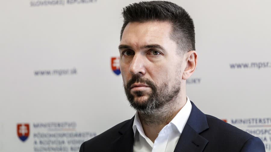 Minister pôdohospodárstva a rozvoja vidieka (MPRV) SR Richard Takáč (Smer-SD).