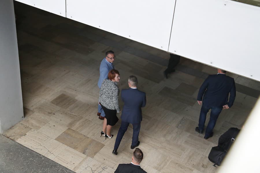 Peter Pellegrini vo štvrtok navštívil premiéra Roberta Fica v nemocnici v Banskej Bystrici.