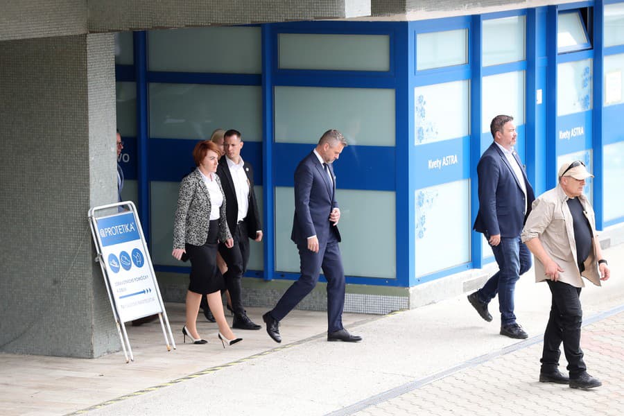 Peter Pellegrini vo štvrtok navštívil premiéra Roberta Fica v nemocnici v Banskej Bystrici.