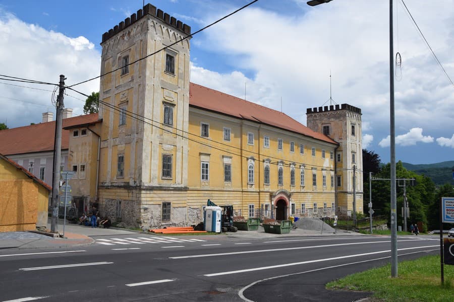 Policajti v žiarskom kaštieli