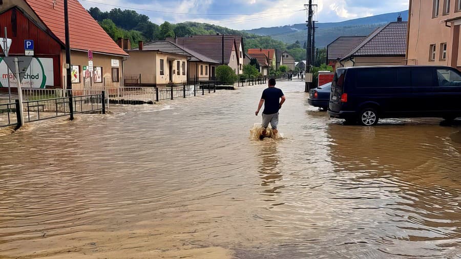 Rozvodnený potok narobil v