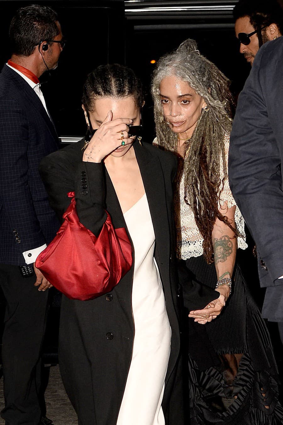 Oslavu si nedali ujsť ani bývalá manželka Lisa Bonet so spoločnou dcérou Zoë Kravitz.