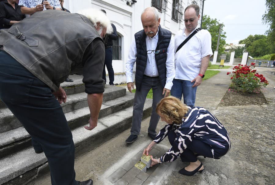 Ceremoniálne ukladanie Kameňov zmiznutých