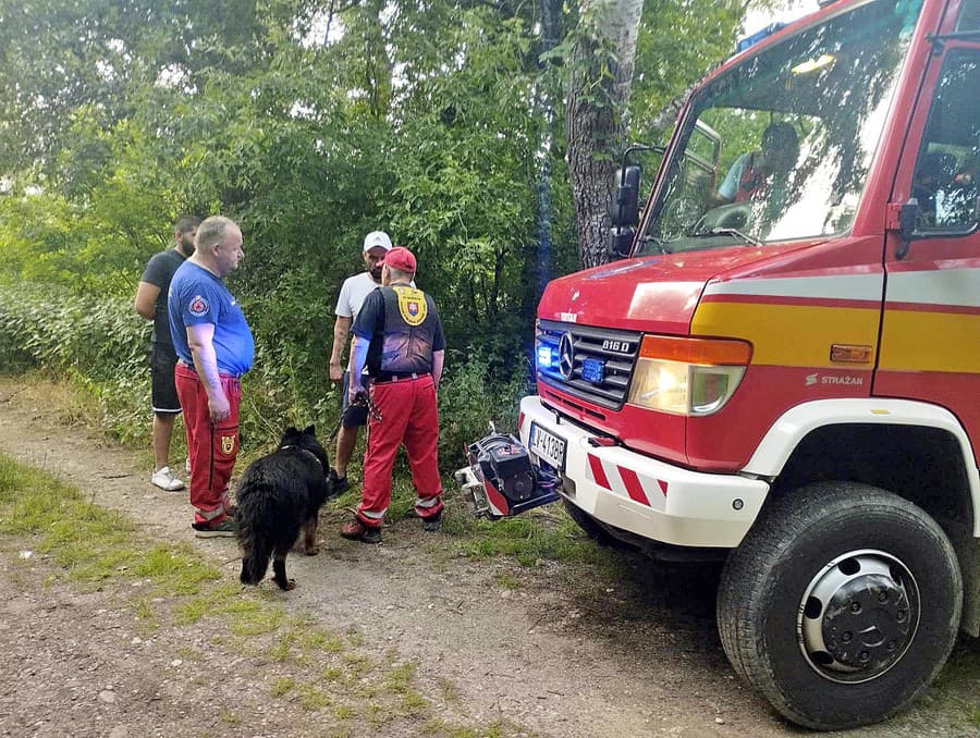 Na brehu sa pohybovali