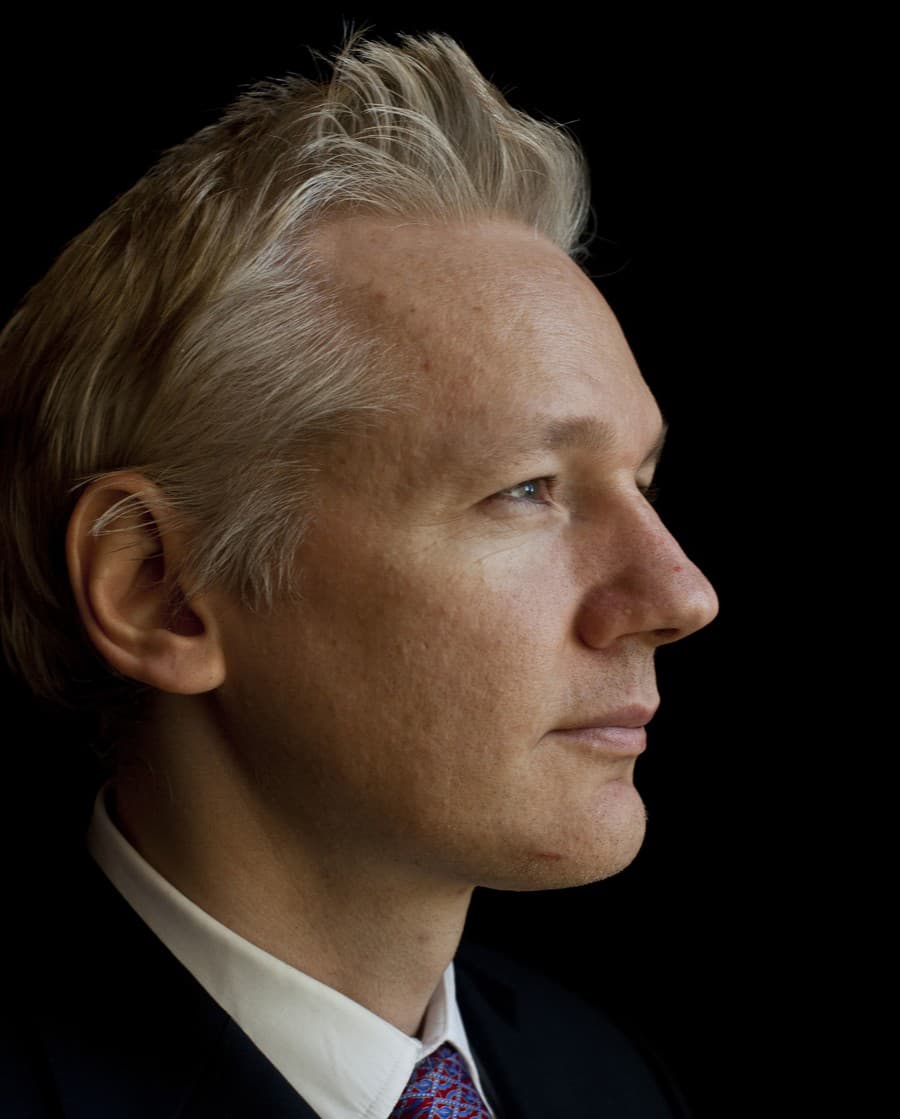 Julius Assange.