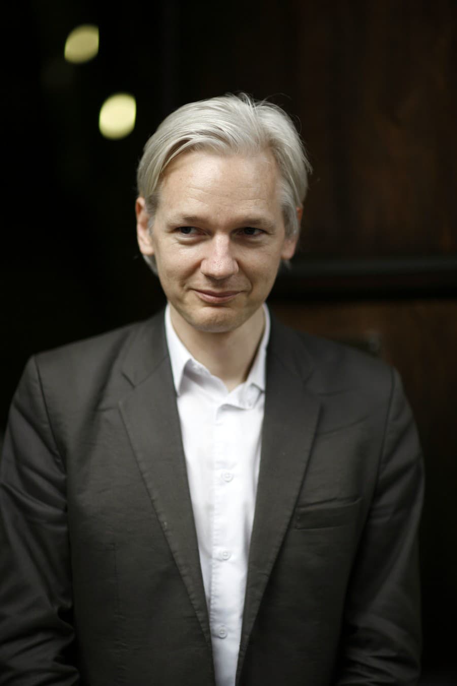 Julius Assange.