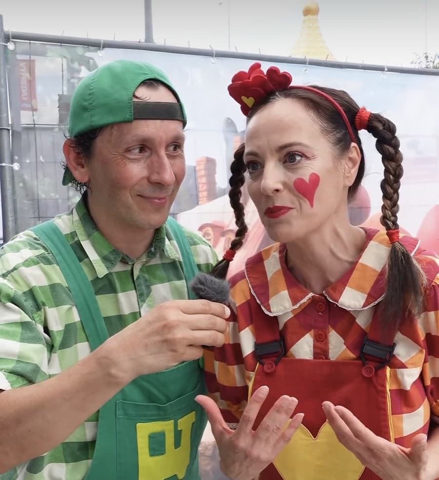 Spievanka si povolala nového Zahrajka, s ktorým už aj vystupovala. 