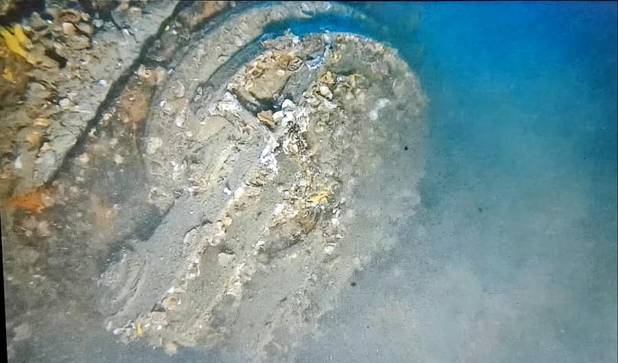  Vrak bol na dne mora objavený v roku 2006.