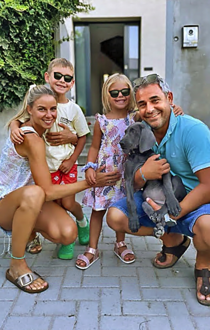Partneri spolu majú syna Hektora a dcéru Lianku. 

