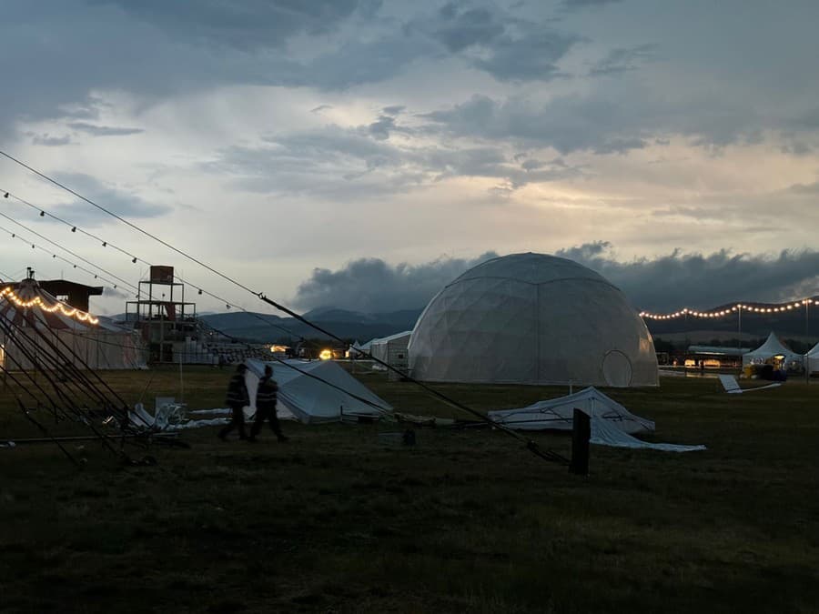 Búrka spôsobila na festivale