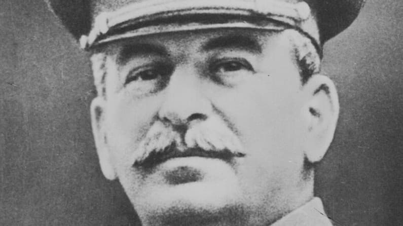 Josif Visarionovič Stalin -