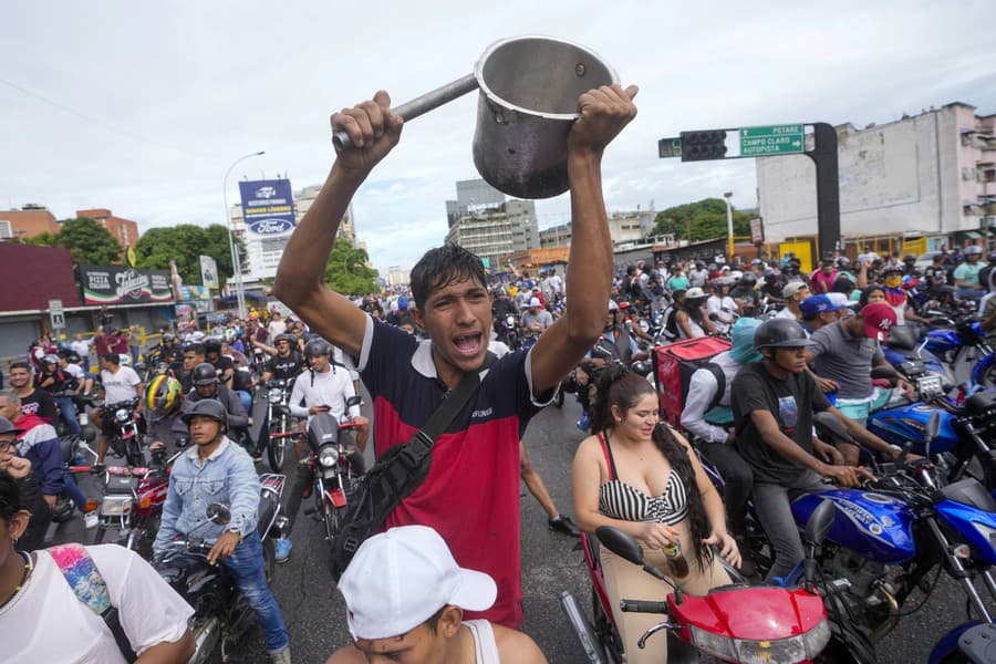 Ľudia vo Venezuele protestovali