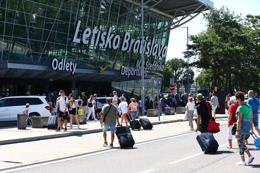 Celý terminál bratislavského letiska