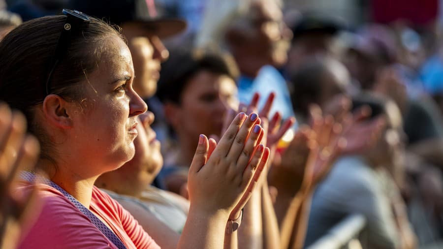 Na snímke účastníci protestného