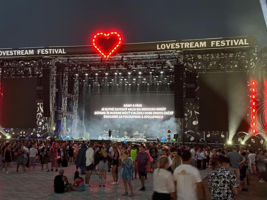 Návštevníci festivalu čakajú, čo