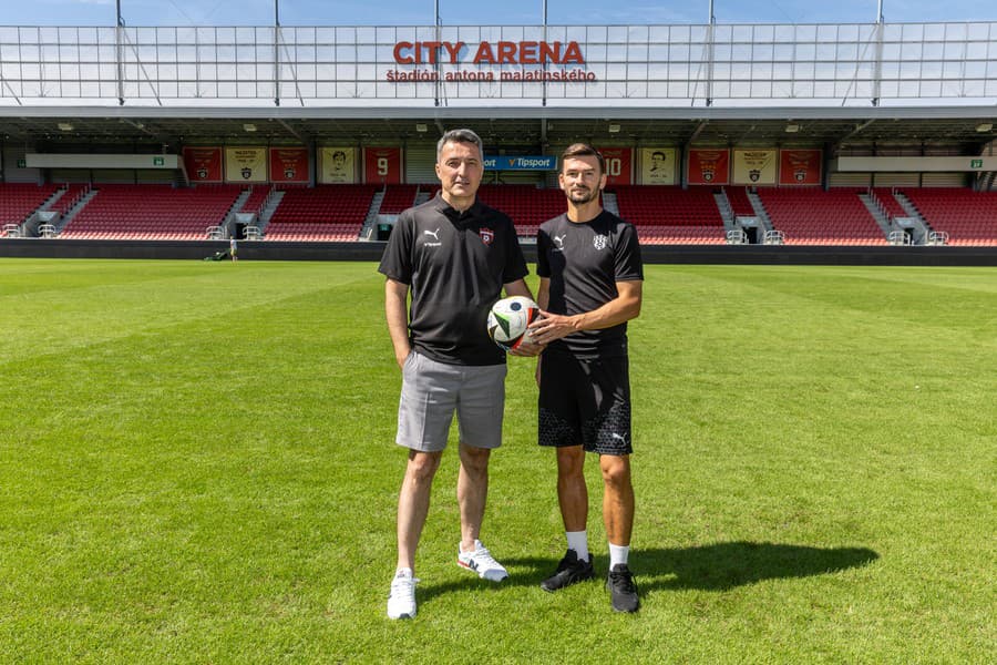 S trénerom FC Spartak Trnava Michalom Gašparíkom
