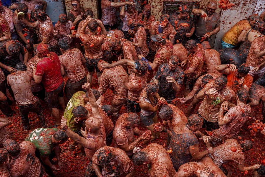 Sviatok Tomatina slávia každoročne v meste Buňol neďaleko Valencie.