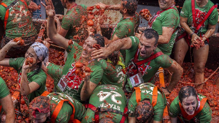 Sviatok Tomatina slávia každoročne v meste Buňol neďaleko Valencie.
