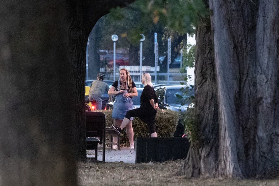 Prach jeho pozemského tela vysypali do jazera.