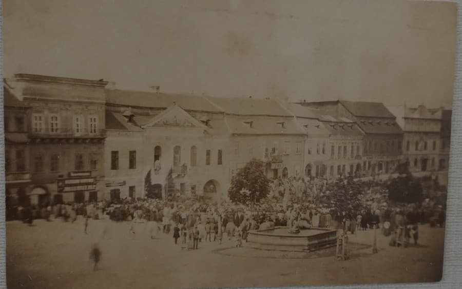 1868 - 1871. Radnica.