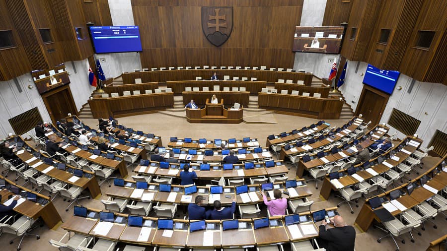 Parlament môže ostať bez