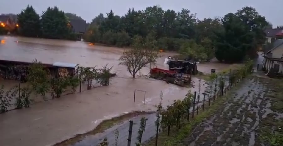 Záplavy v obci Marianka.