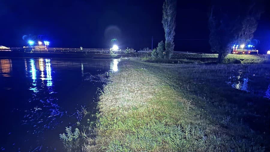 Rudnava podľa obce Malé Leváre začala pretekať.