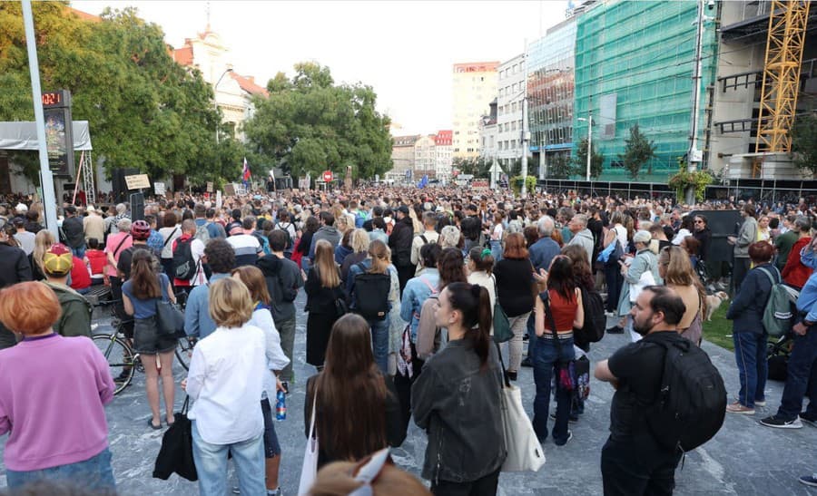 Protest proti ministerke Šimkovičovej